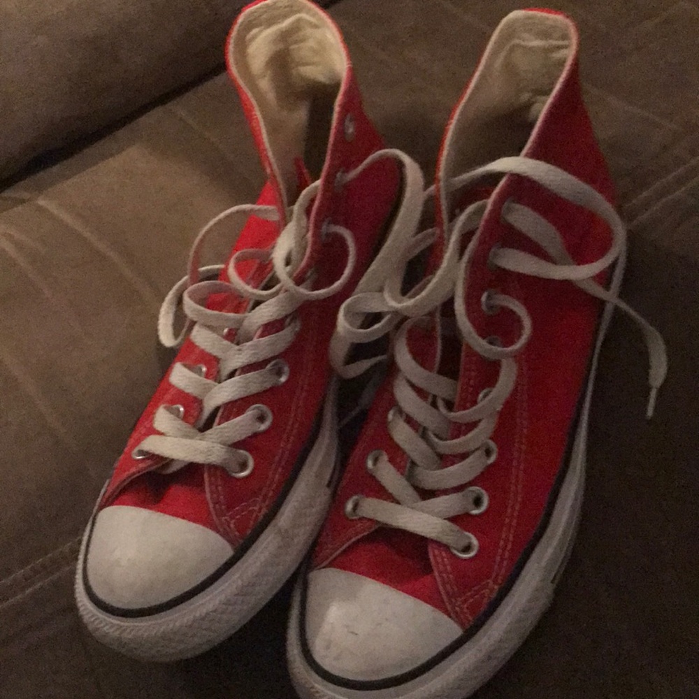 Men’s 6.5 Chucks